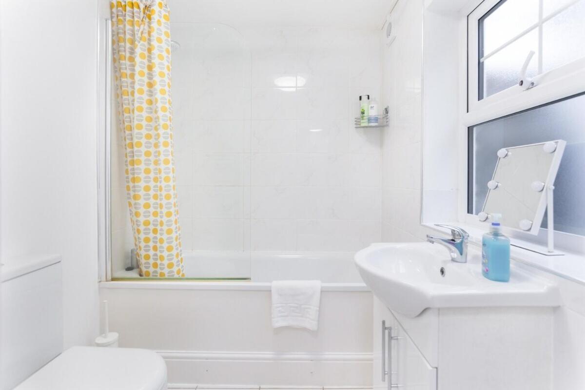City Center Camden Market Budget Apartment And Rooms ลอนดอน ภายนอก รูปภาพ